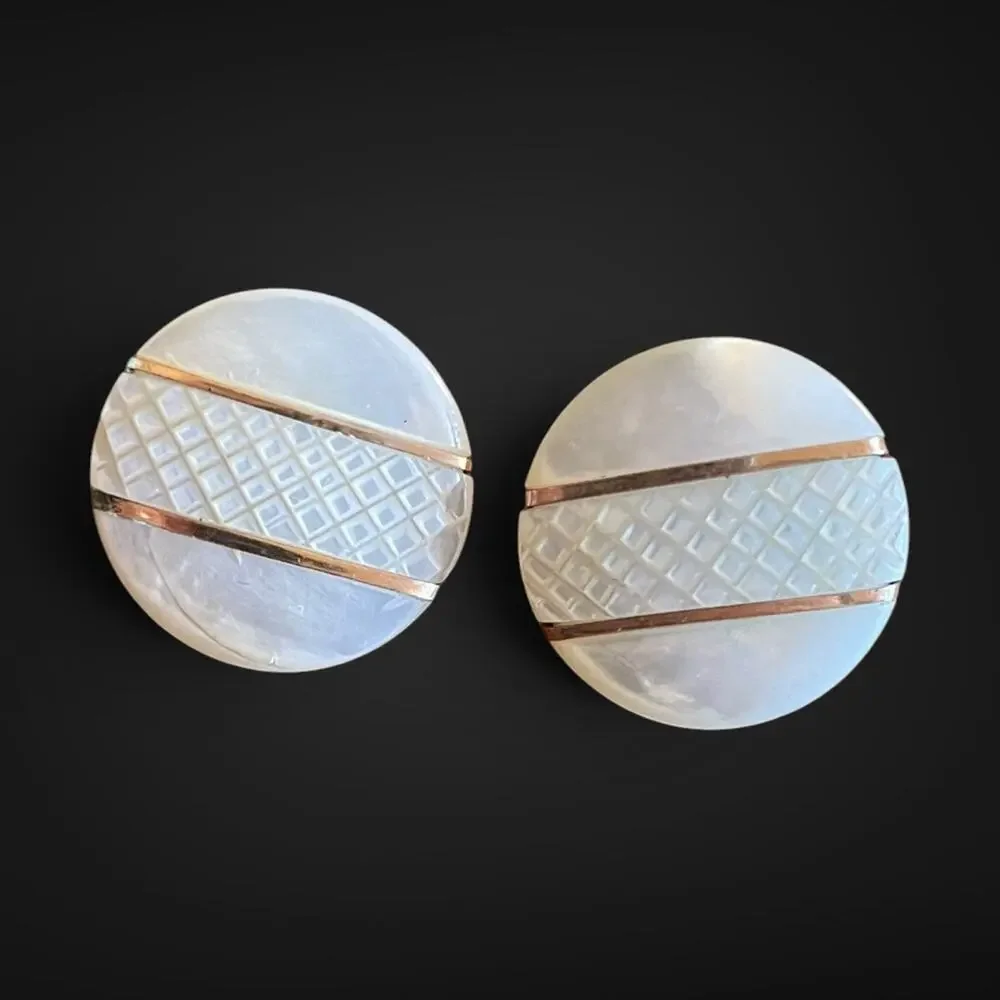 Vintage Art Deco Mother of Pearl Cufflinks Carved Geometric Gold Tone Round